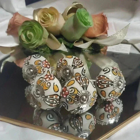 COPY - P10 Ceramic knobs - p1 yellow flower - Picture 2 of 6